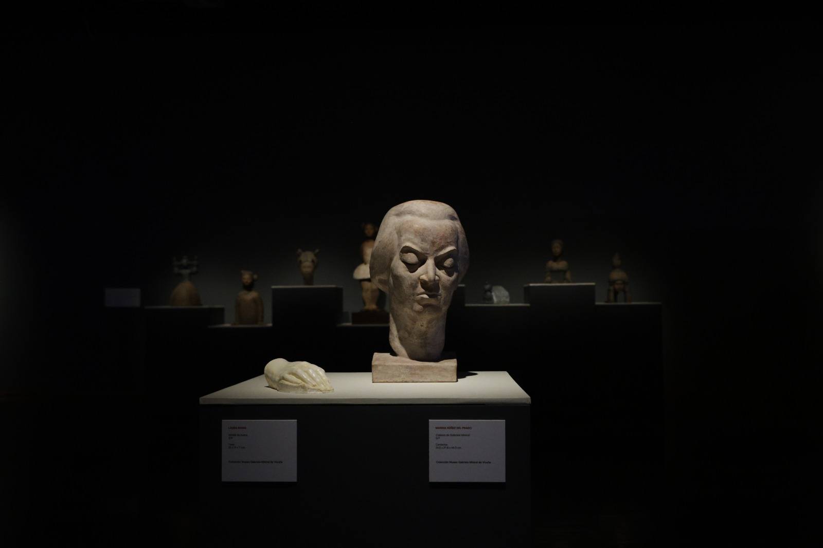 Elementos escultóricos del museo exhibidos en el GAM